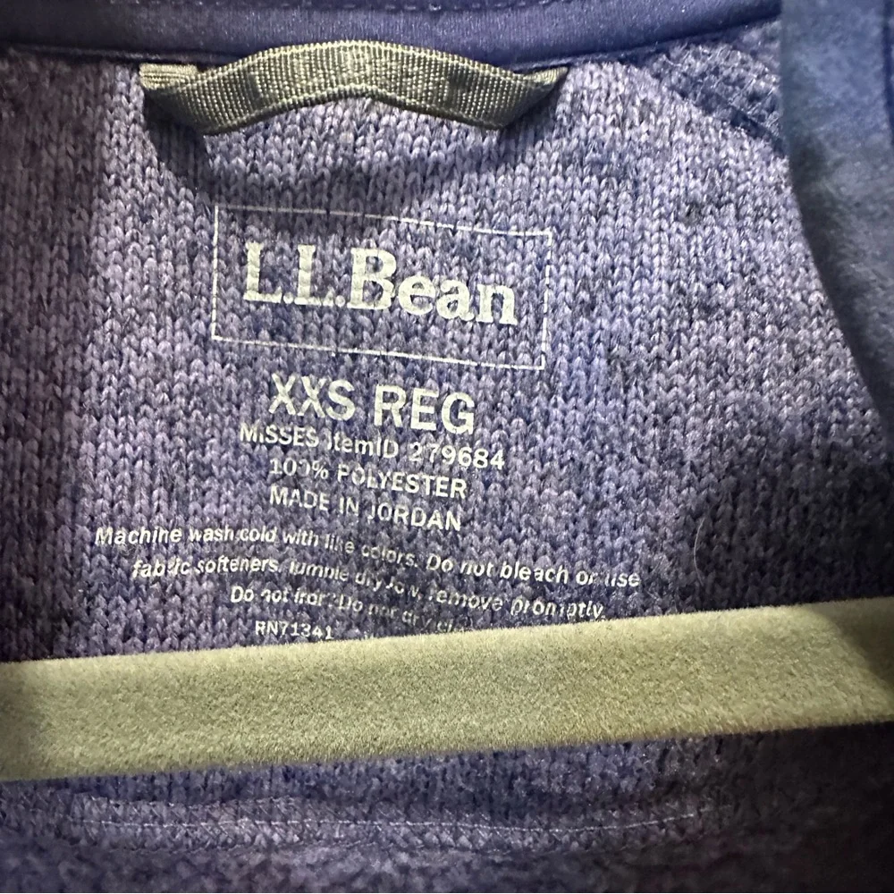 L.L. Bean Women's Blue Ski Jacket - Picture 9 of 10